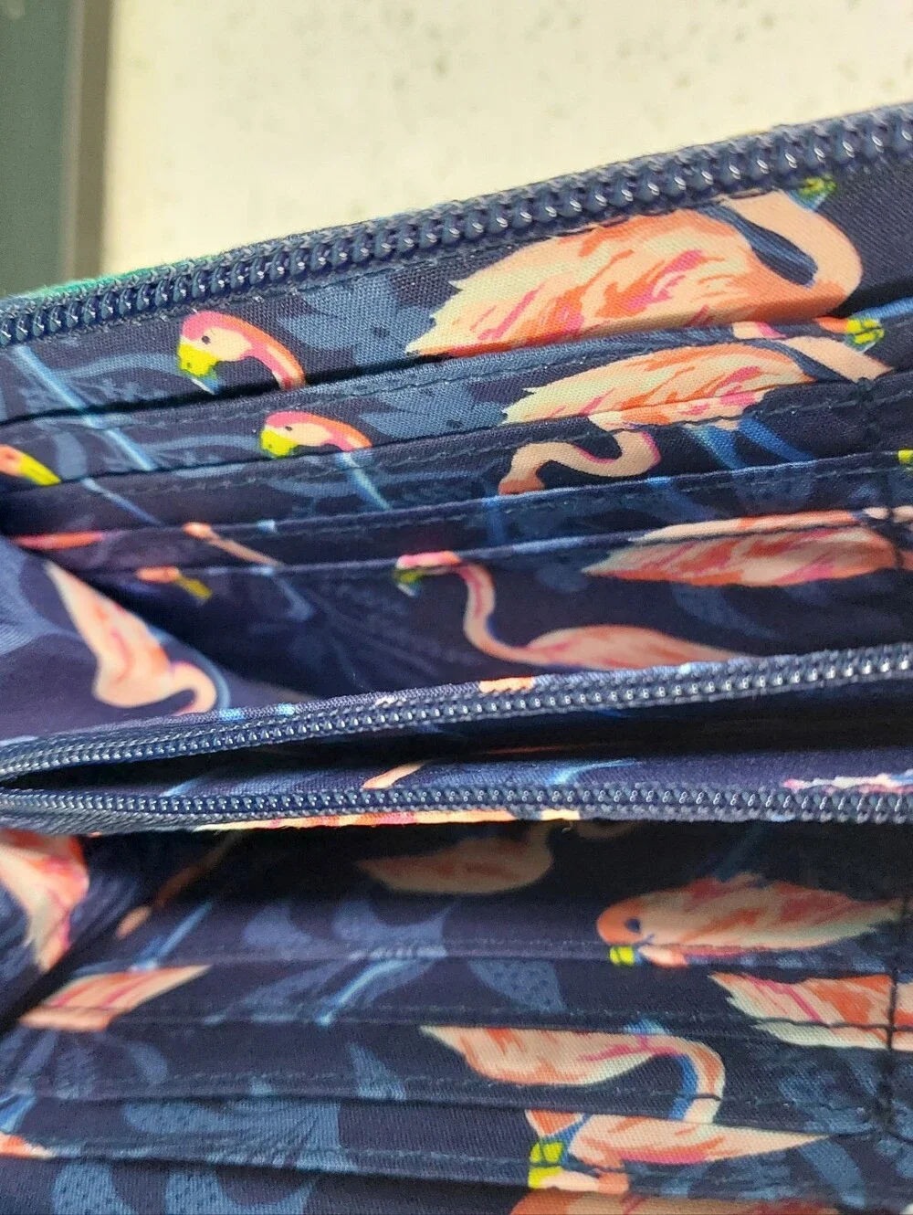 Vera Bradley Jordin Continental Wallet Flamingo Garden NWT - Picture 3 of 4
